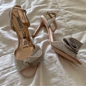 New! Badgley Mischka Heels